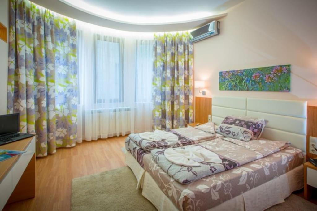 High Tech - Luxurious Apartment София Экстерьер фото